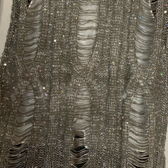 JACOB Sweater - Picture 3 of 7